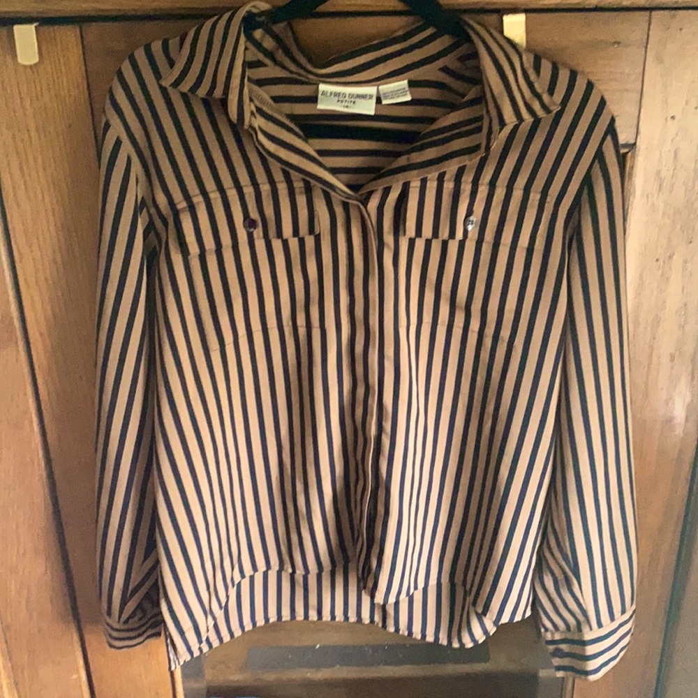 Slouchy mocha and black long sleeve button up